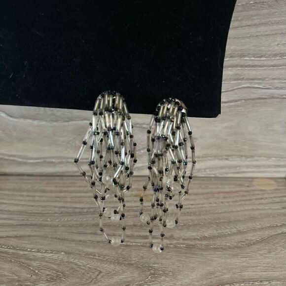 Clip on beaded dangle 1980s earrings - Picture 1 of 5